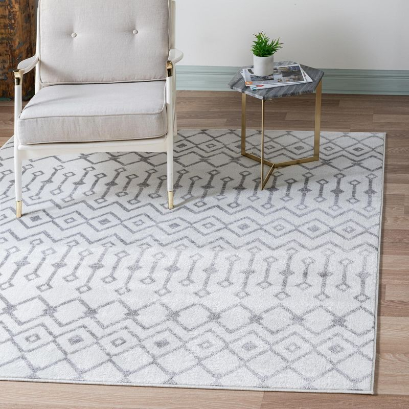 Unique Loom 8' 0 x 8' 0 Square Moroccan Trellis Ivory Area Rug