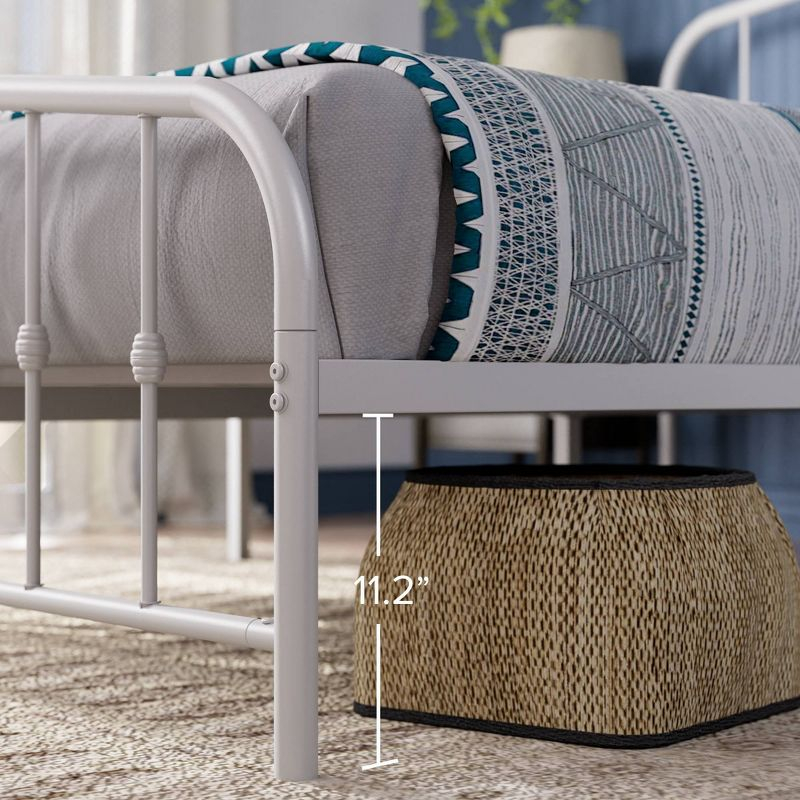 Zinus Queen Heidi Metal Platform Bed Frame White: Contemporary Style, Steel Construction, No Box Spring Needed, Max 700 lbs