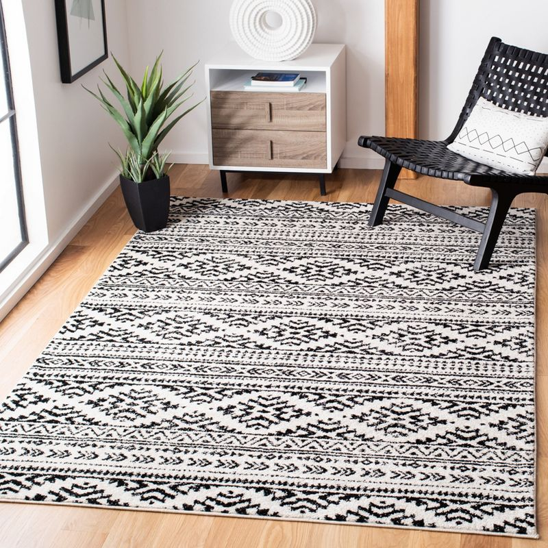 Tulum TUL272 Power Loomed Area Rug - Ivory/Black - 5'3"x7'6" - Safavieh.