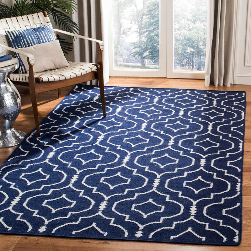 Dhurries DHU637 Hand Woven Area Rug - Navy/Ivory - 3'x5' - Safavieh.
