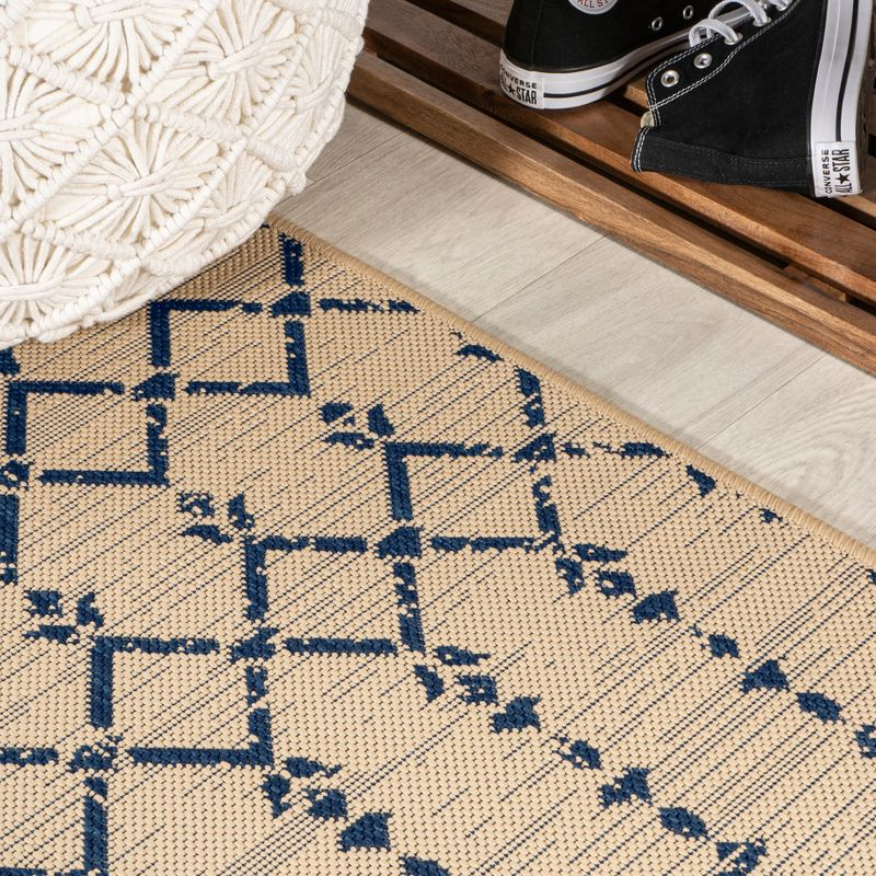 5' Round Ourika Moroccan Geometric Textured Weave Indoor/Outdoor Area Rug, Beige/Navy - JONATHAN Y