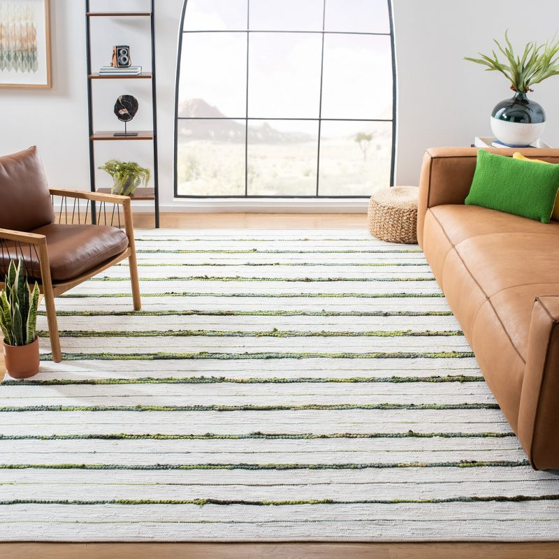 Montauk MTK623 Hand Woven Area Rug - Green/Ivory - 6'x6' - Safavieh.