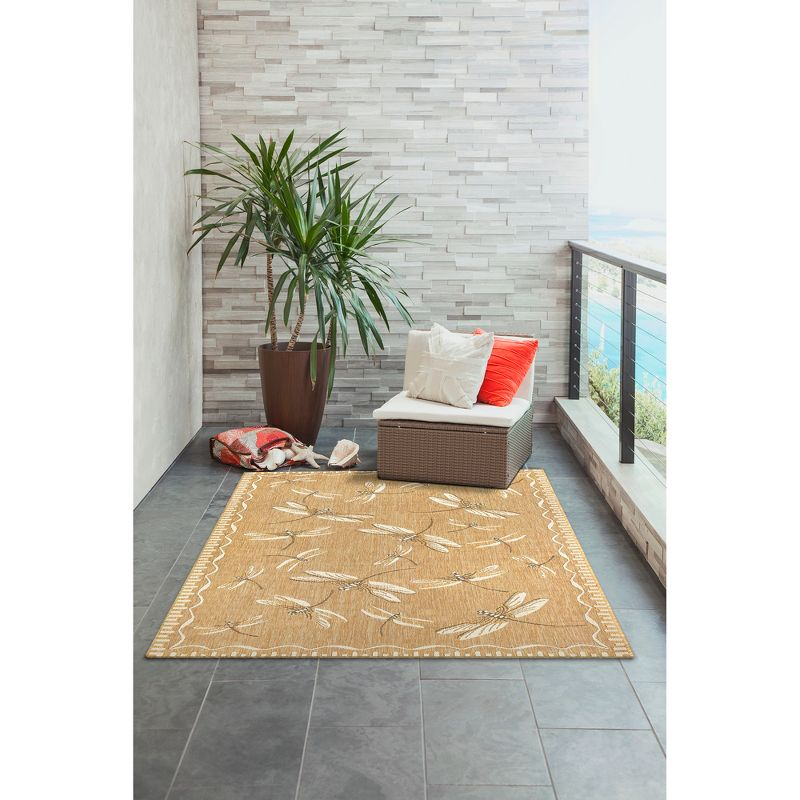 Liora Manne Carmel Dragonfly Indoor/Outdoor Rug Sand 6'6" x 9'4"