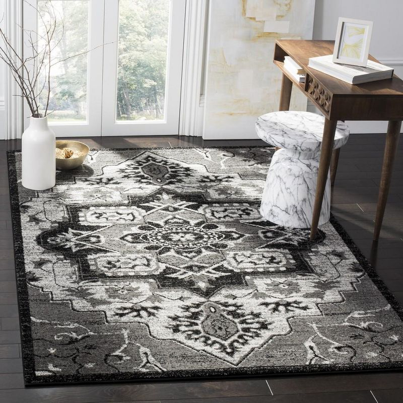 Vintage Hamadan VTH221 Power Loomed Indoor Area Rug - Light Grey/Grey - 5'3"x7'6" - Safavieh.