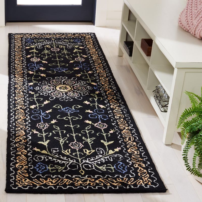 Micro-Loop MLP522 Hand Tufted Runner Rug - Black/Green - 2'3"x9' - Safavieh.