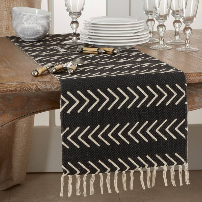 Saro Lifestyle 72"x16" Cotton Chevron Table Runner Black