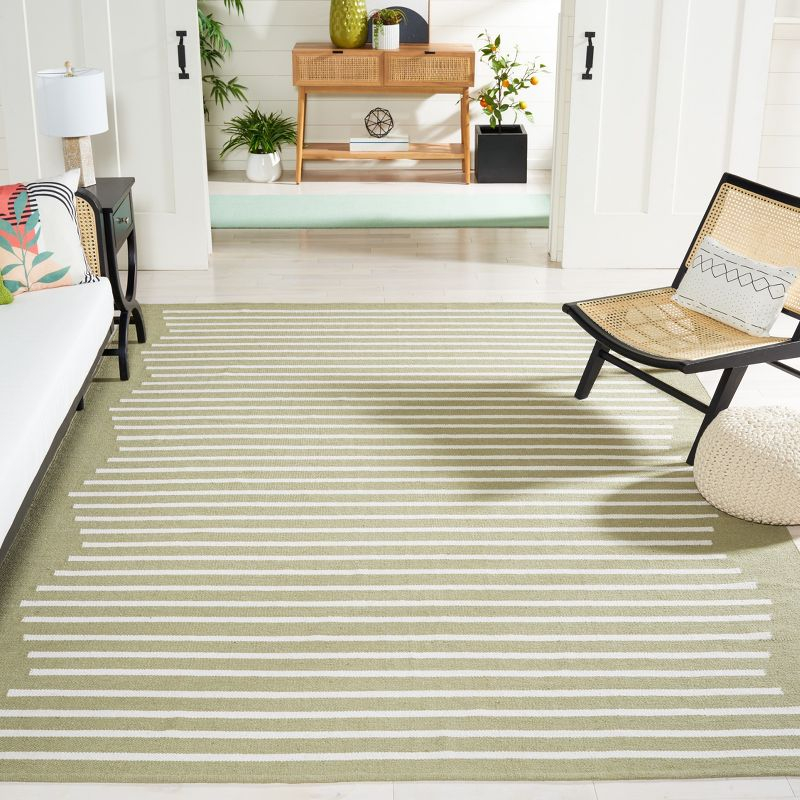Montauk MTK313 Hand Woven Indoor Area Rug - Light Green/Ivory - 9'x12' - Safavieh
