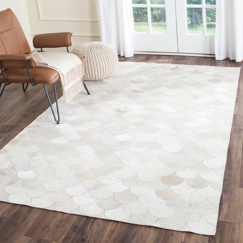 Studio Leather STL311 Hand Woven Area Rug - Ivory/Grey - 5'x8' - Safavieh.