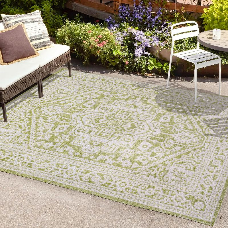5' x 8' Sinjuri Medallion Textured Weave Indoor/Outdoor Area Rug, Green/Cream - JONATHAN Y