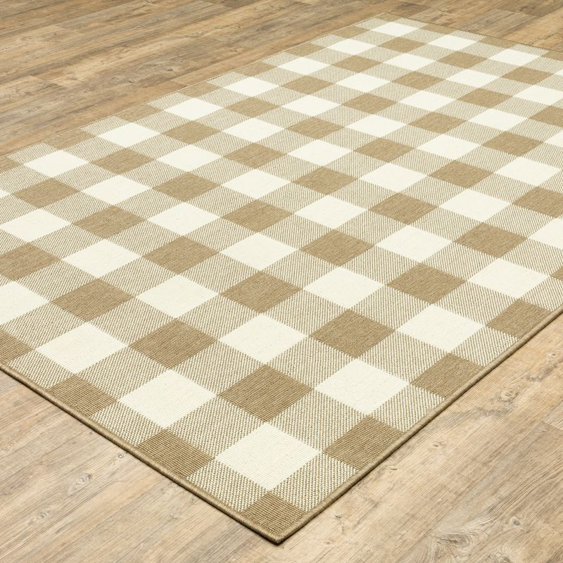 Oriental Weavers Marina 2598I Tan/ Ivory Indoor/Outdoor Area Rug - 6'7" x 9'6"