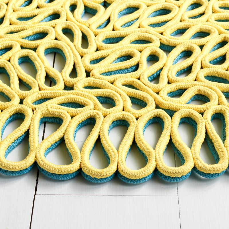 Novelty NOV701 Hand Knotted Area Rug - Yellow/Blue - 6' Round - Safavieh.
