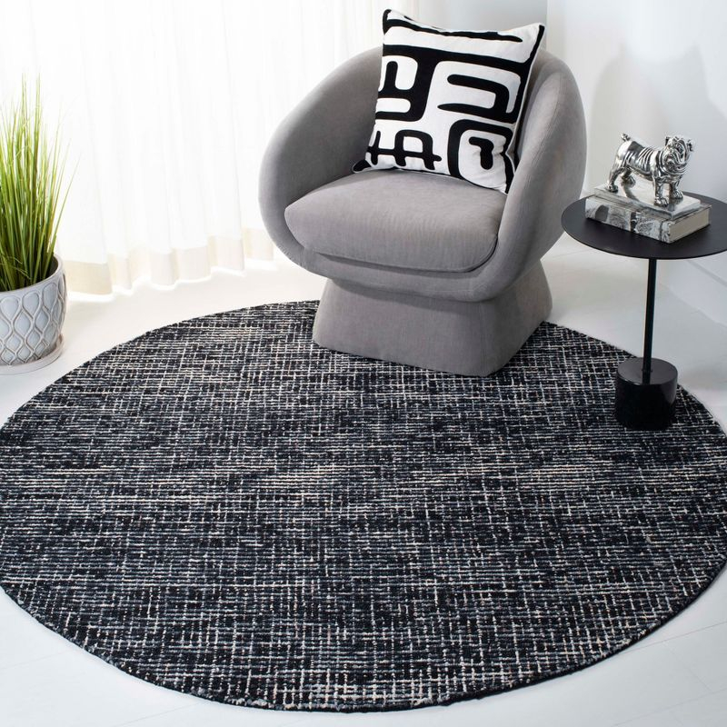 Abstract ABT468 Handmade Indoor Area Rug - Black/Grey - 6' Round - Safavieh