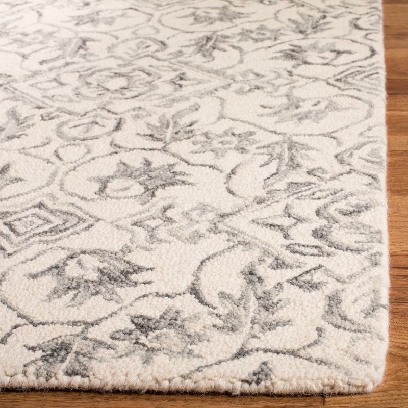 Dip Dye DDY902 Hand Tufted Area Rug - Grey/Ivory - 8'x10' - Safavieh.