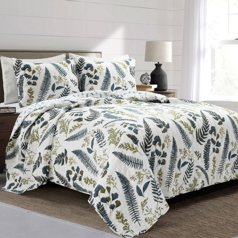 Full/Queen Devonia Reversible Oversized Quilt Set White/Green - Lush Décor: 320 Thread Count, Botanical Pattern, Includes Pillow Shams