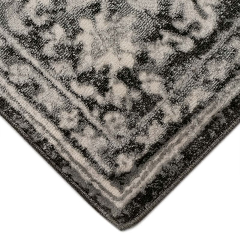 Liora Manne Soho Heriz Indoor Rug Black 5'3" x 7'6"