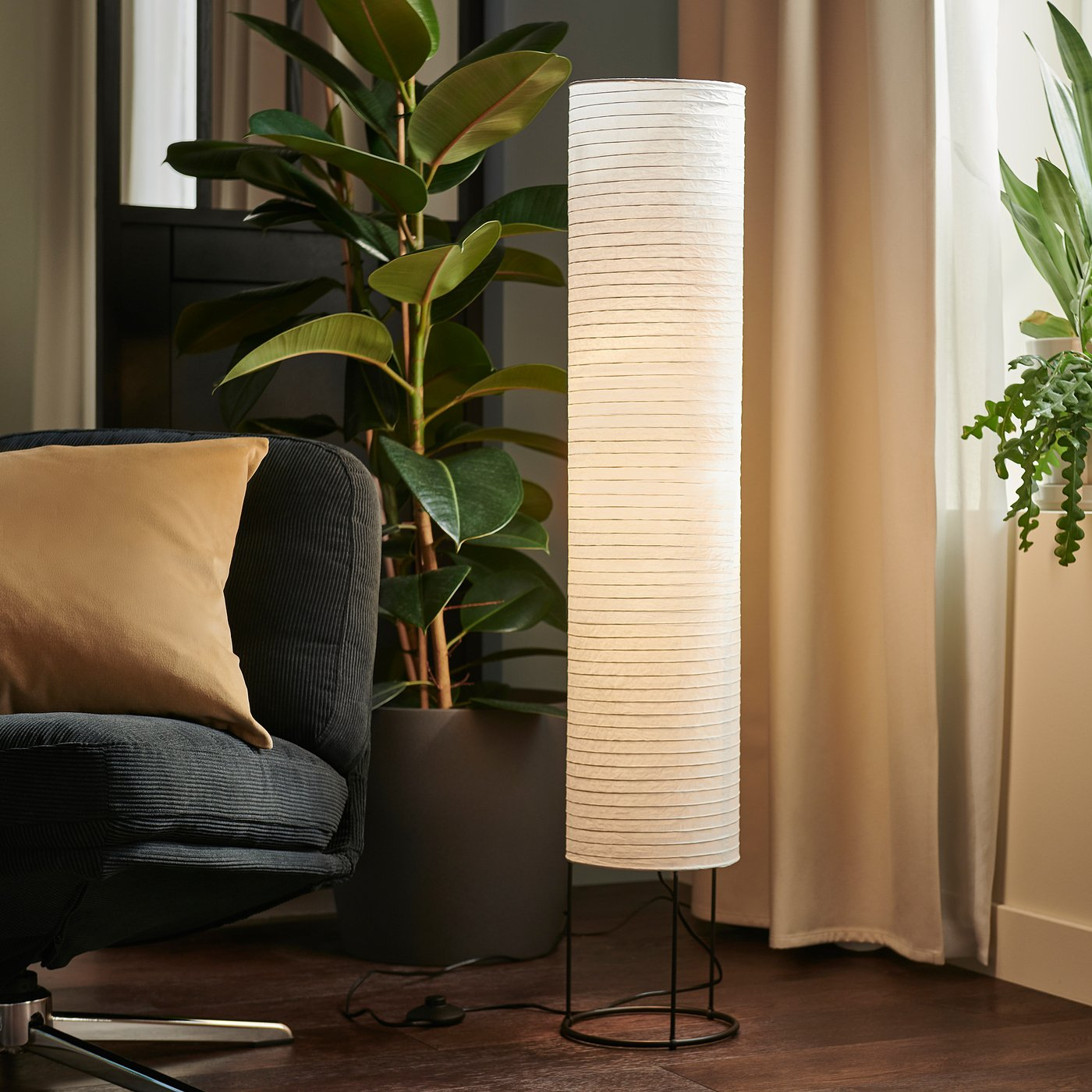 STRANDAD Floor lamp - white/black