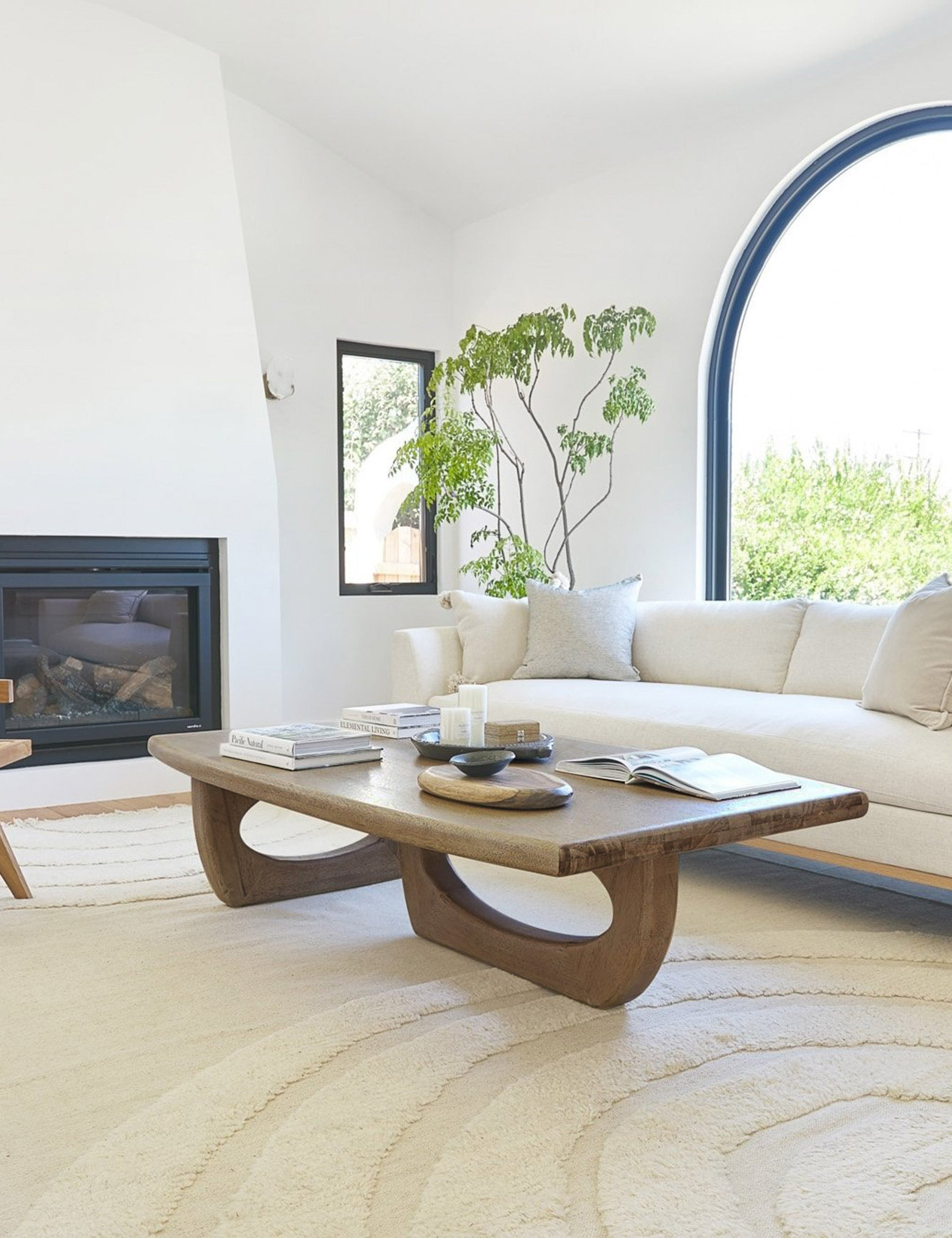 Doris Coffee Table