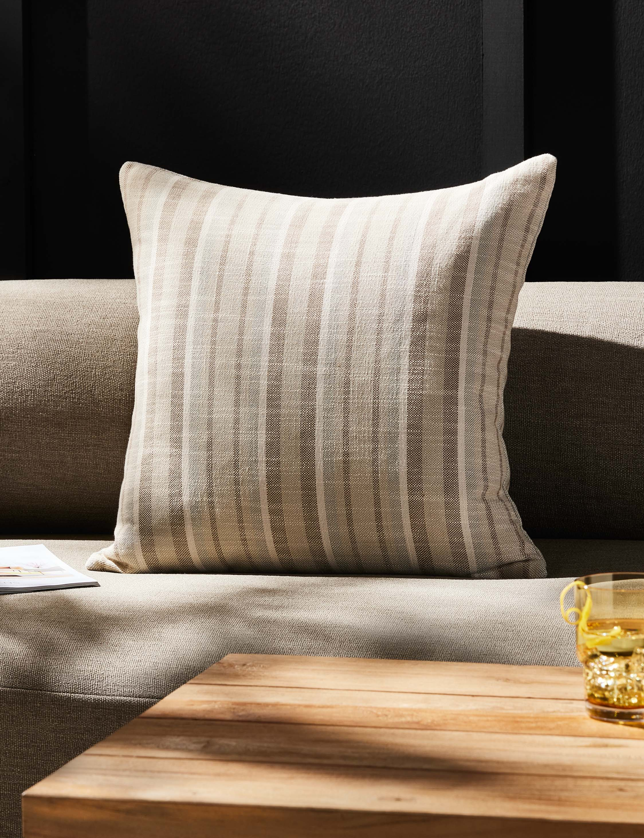 Fiorella Indoor / Outdoor Pillow - Square