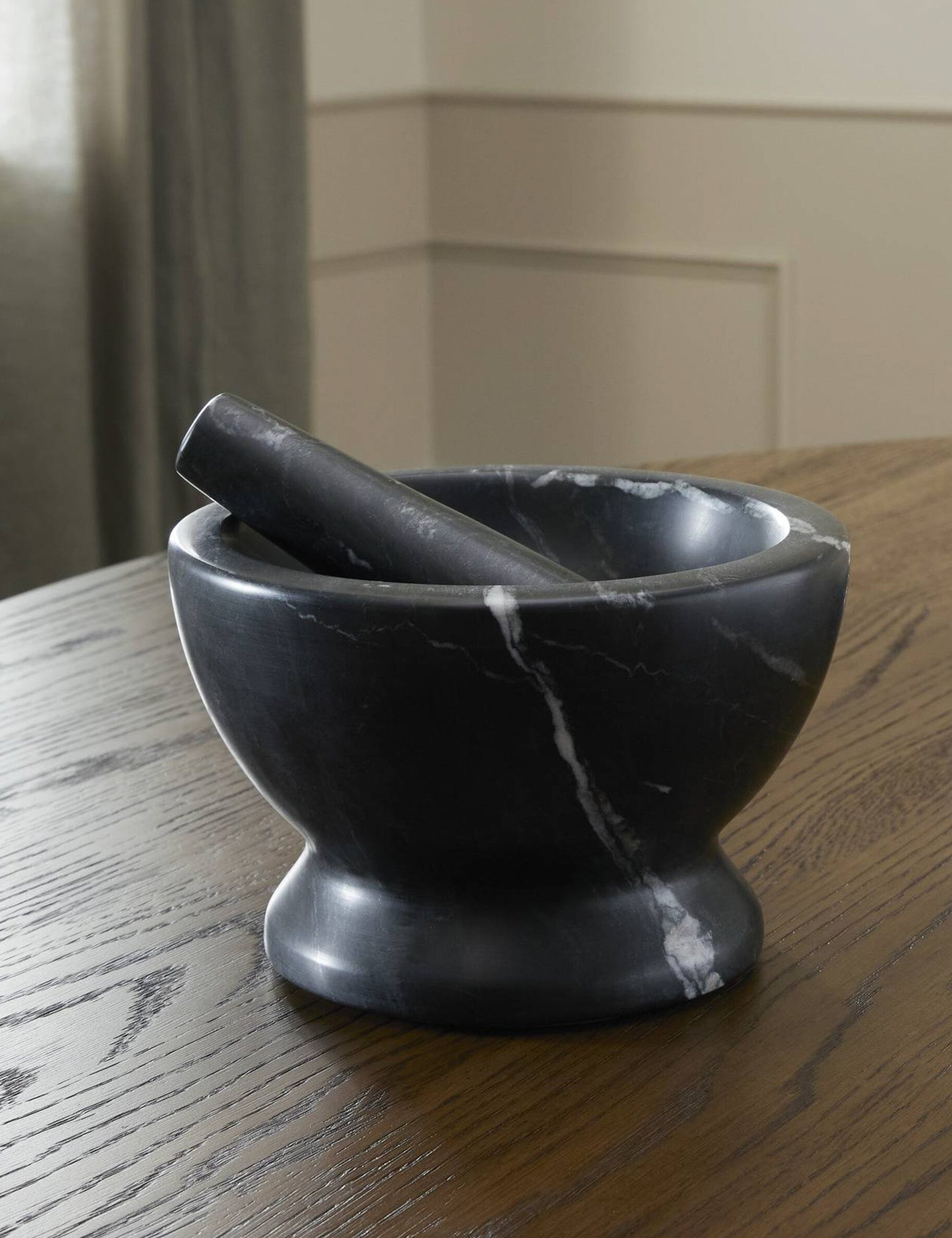 Salla Mortar and Pestle - Black