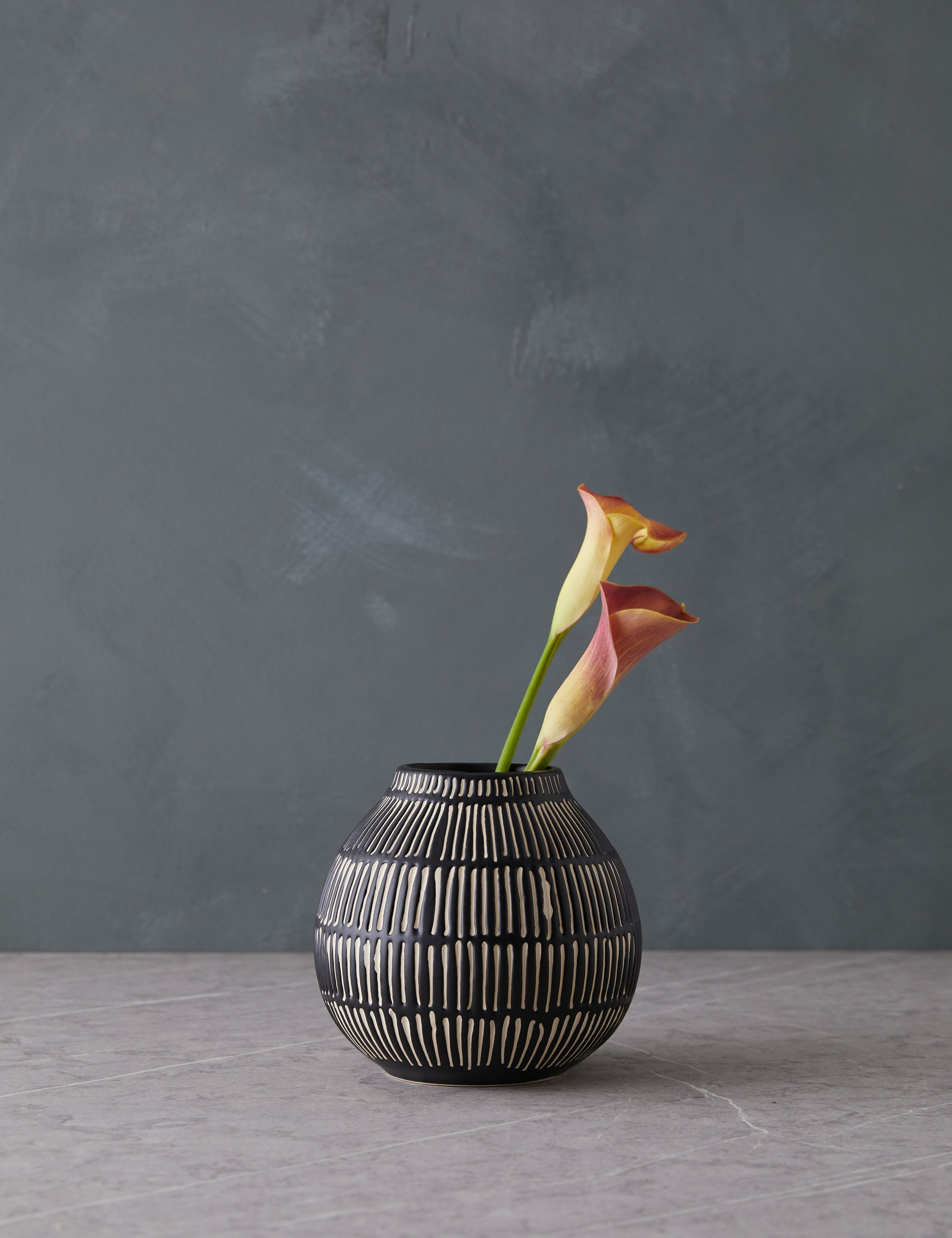 Soledad Vase - Black