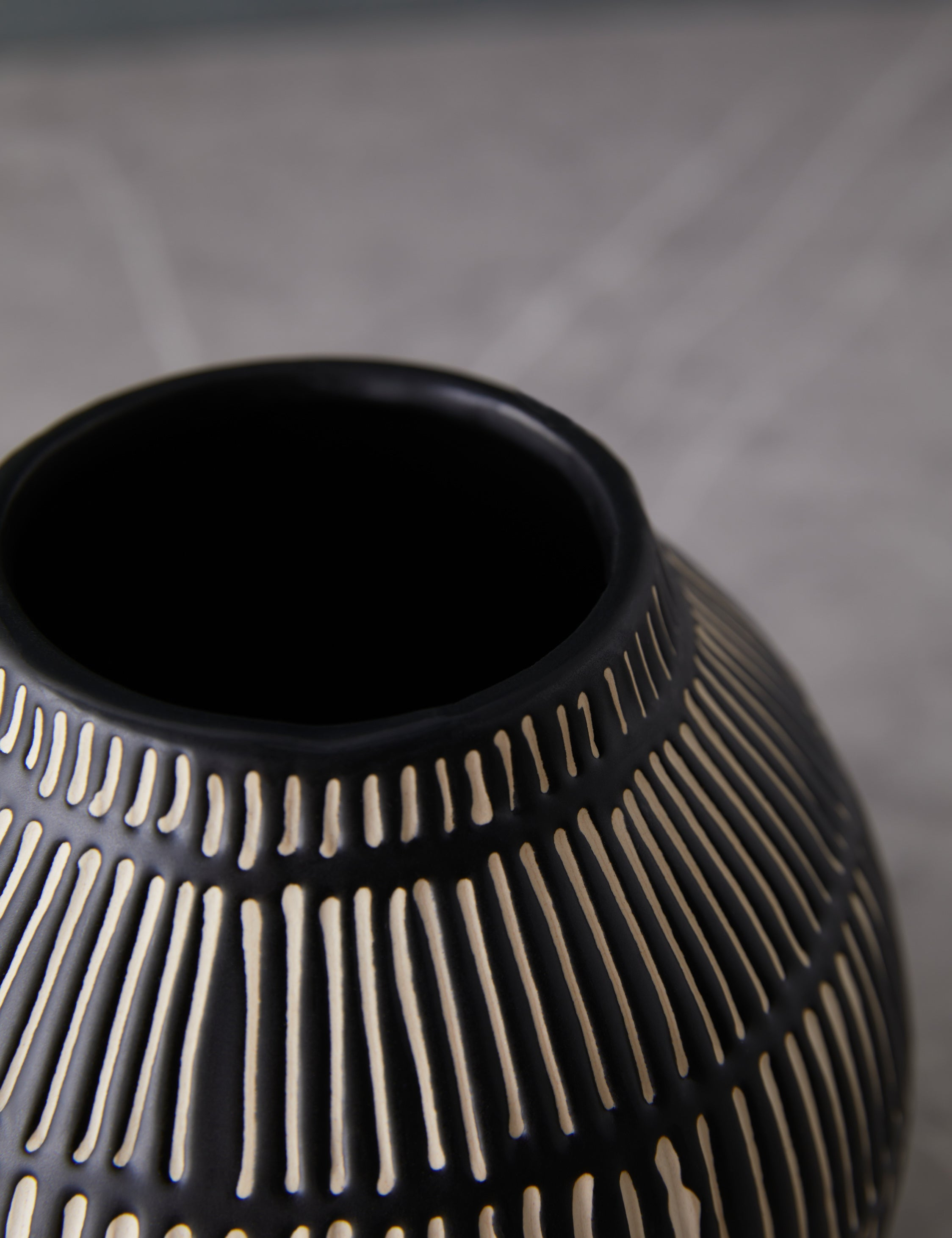 Soledad Vase - Black