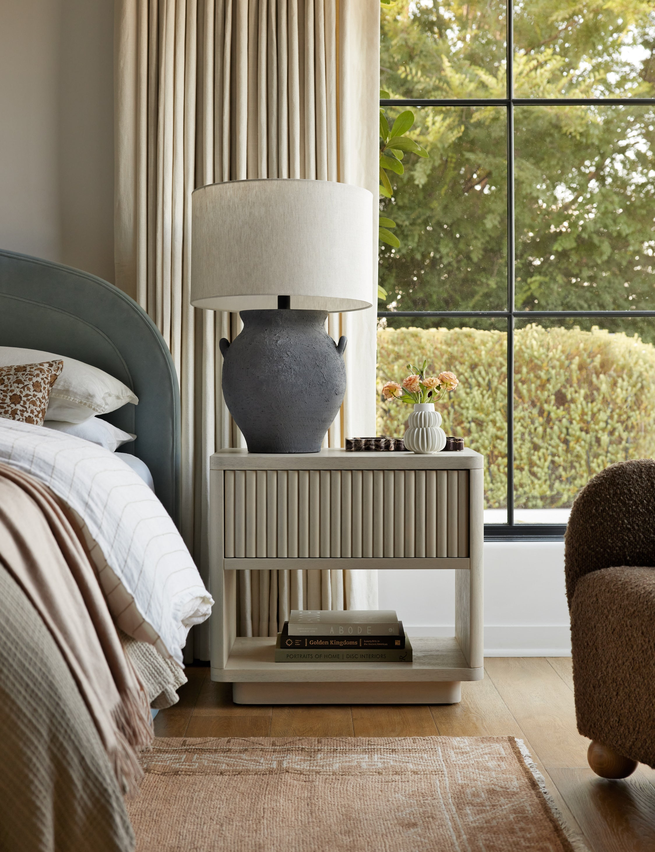Delilah Vase - White