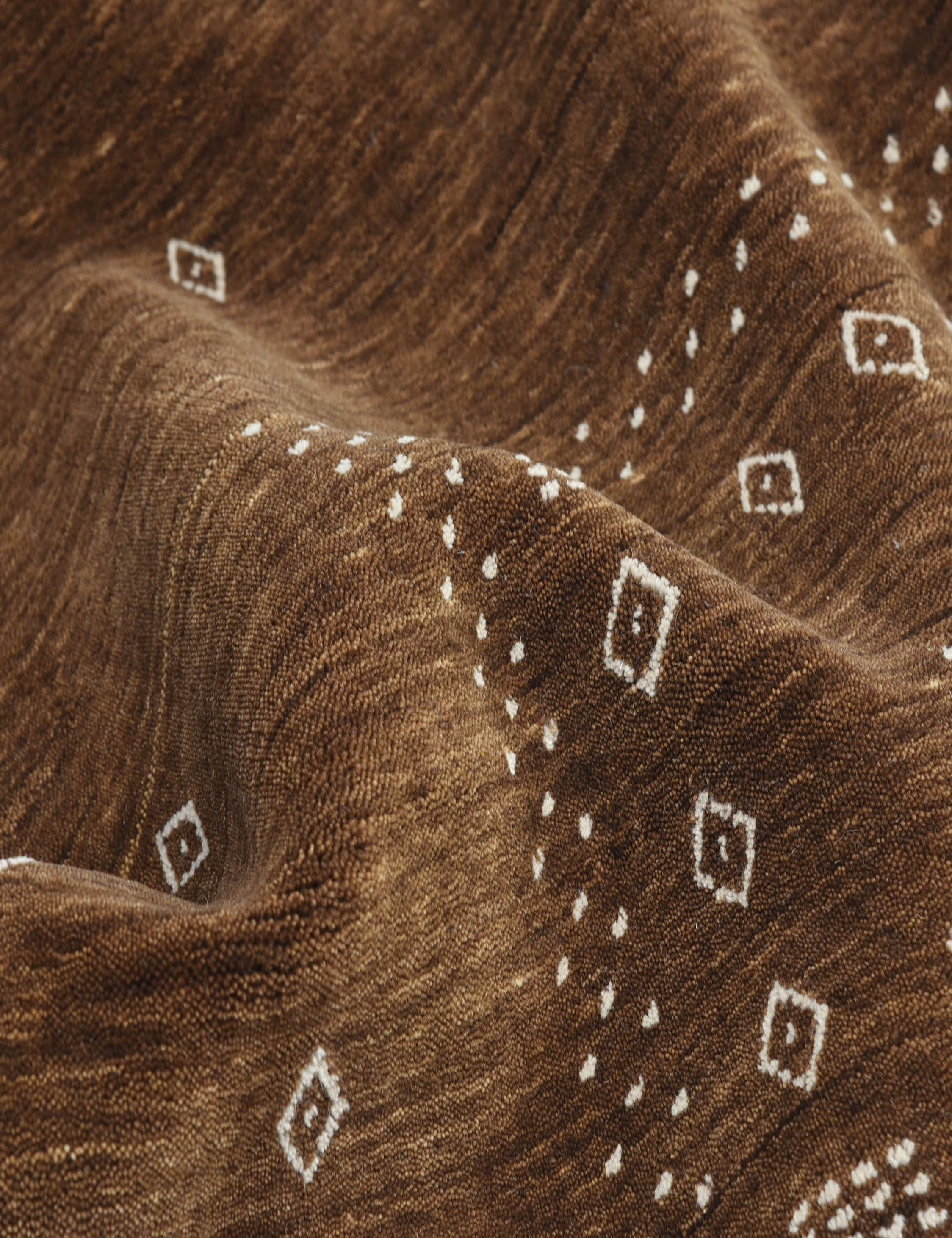 Cyrena Hand-Loomed Wool Rug - Brown / 5' x 8'