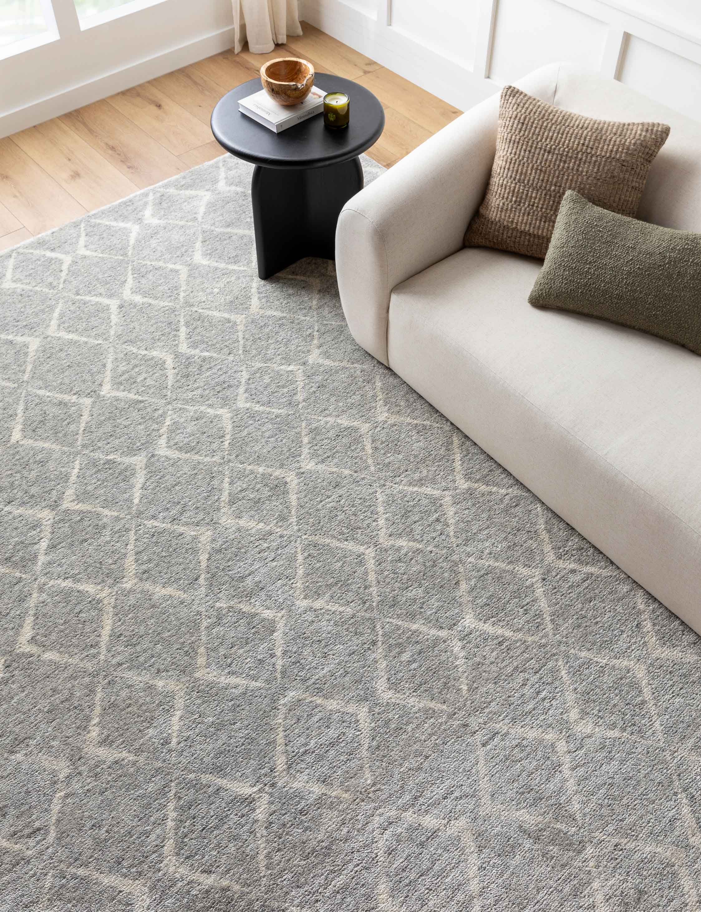 Chu Hand-Knotted Wool-Blend Morrocan Style Rug - 6' x 9'