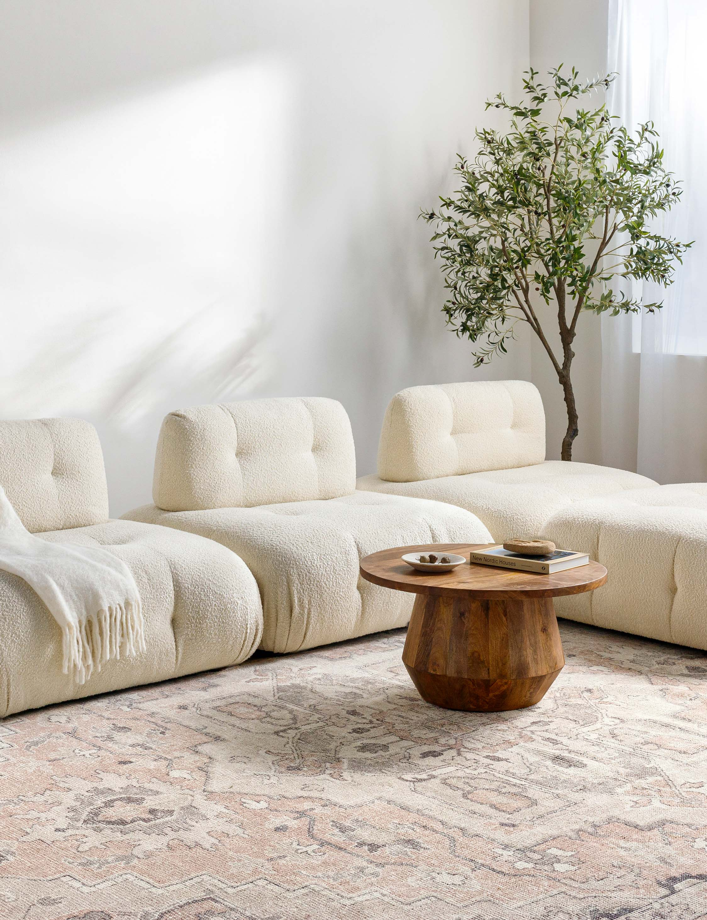 Elle Rug by Becki Owens x Surya - Pink / 3'11" x 5'7"