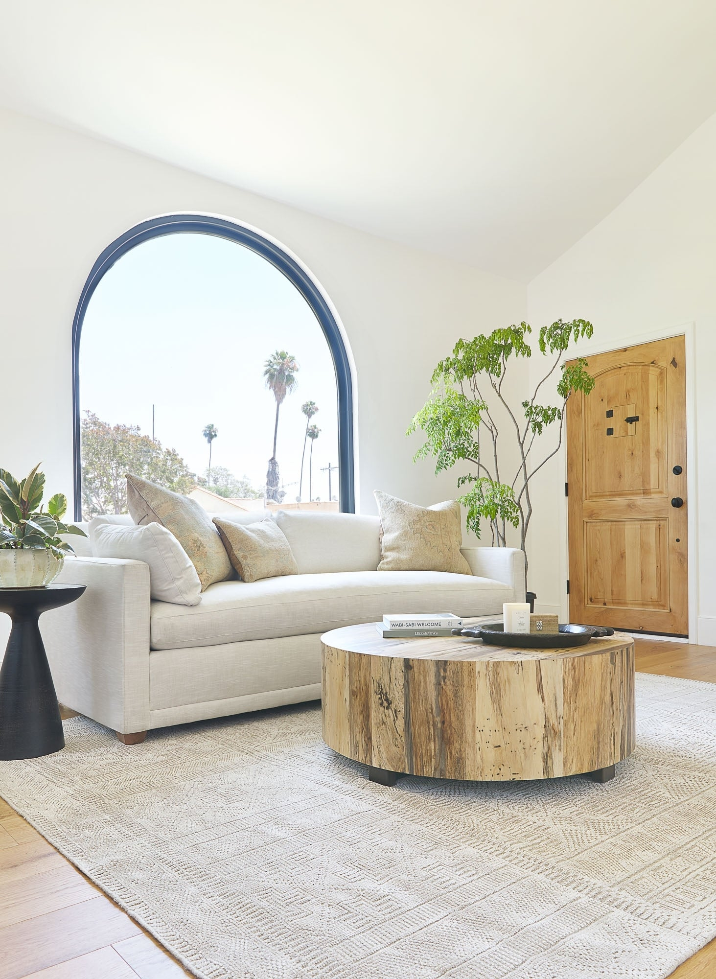 Boni Round Coffee Table