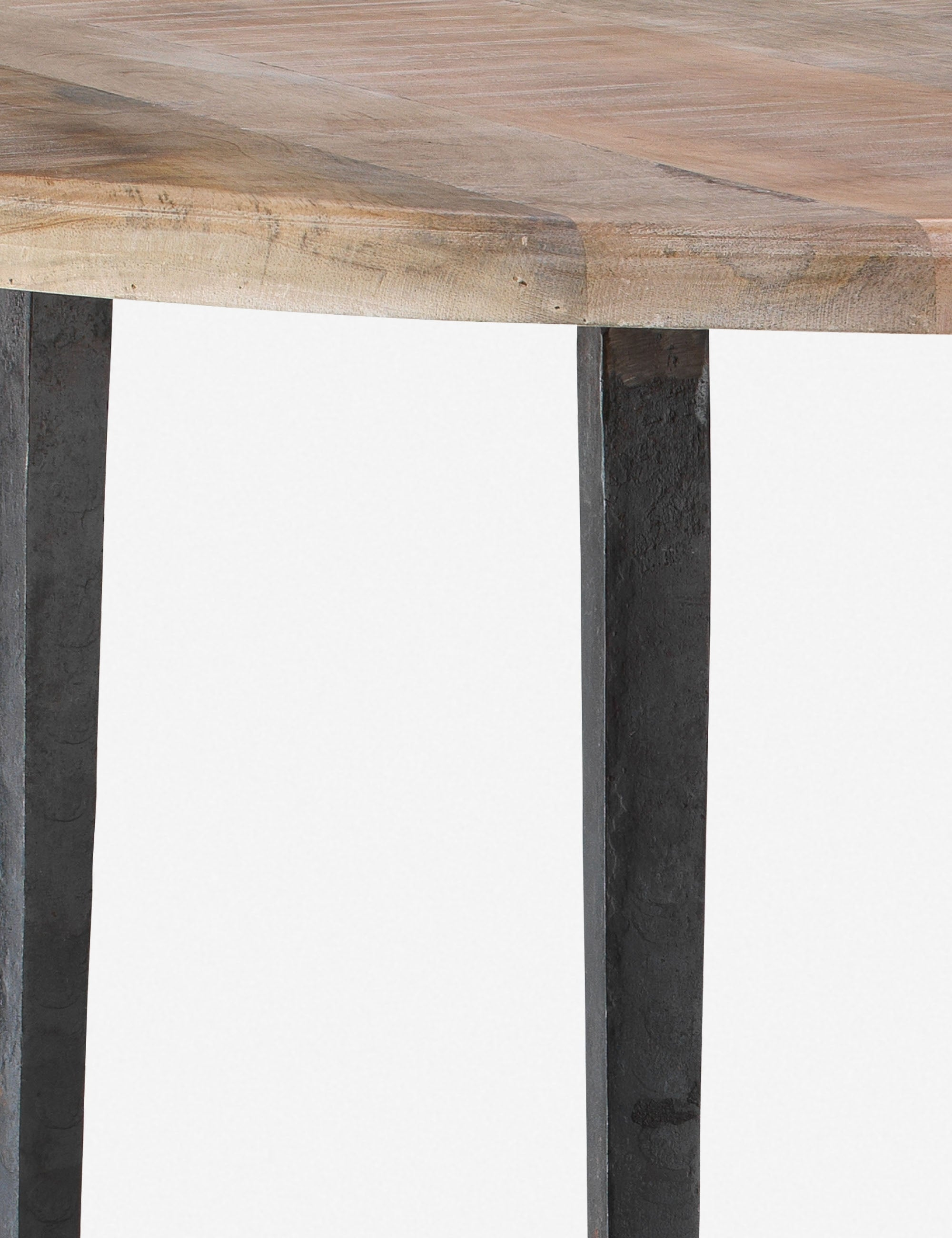 Hammered Antique 45" Round Reclaimed Wood Farmhouse Dining Table