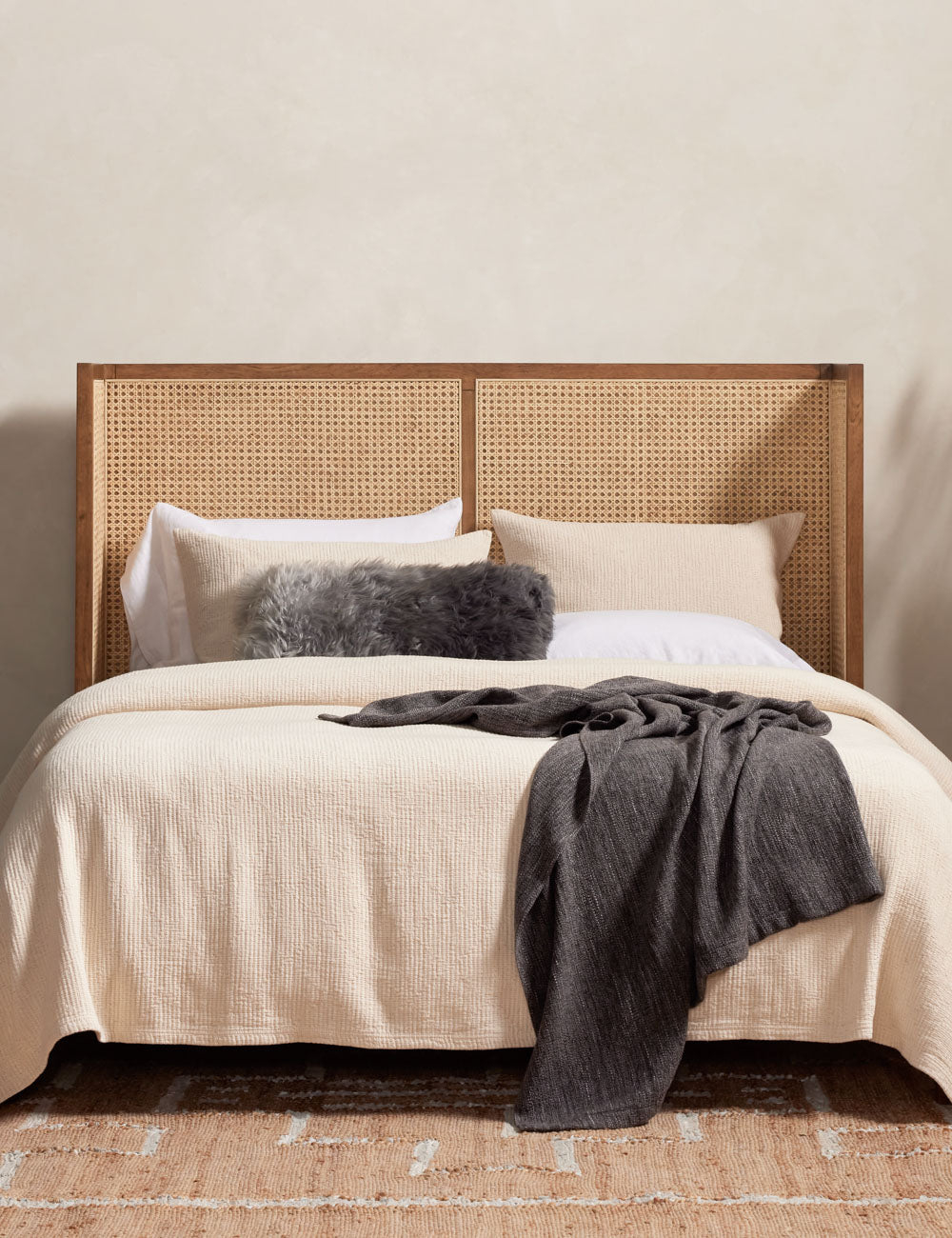 Jeni Platform Bed - Natural / Queen
