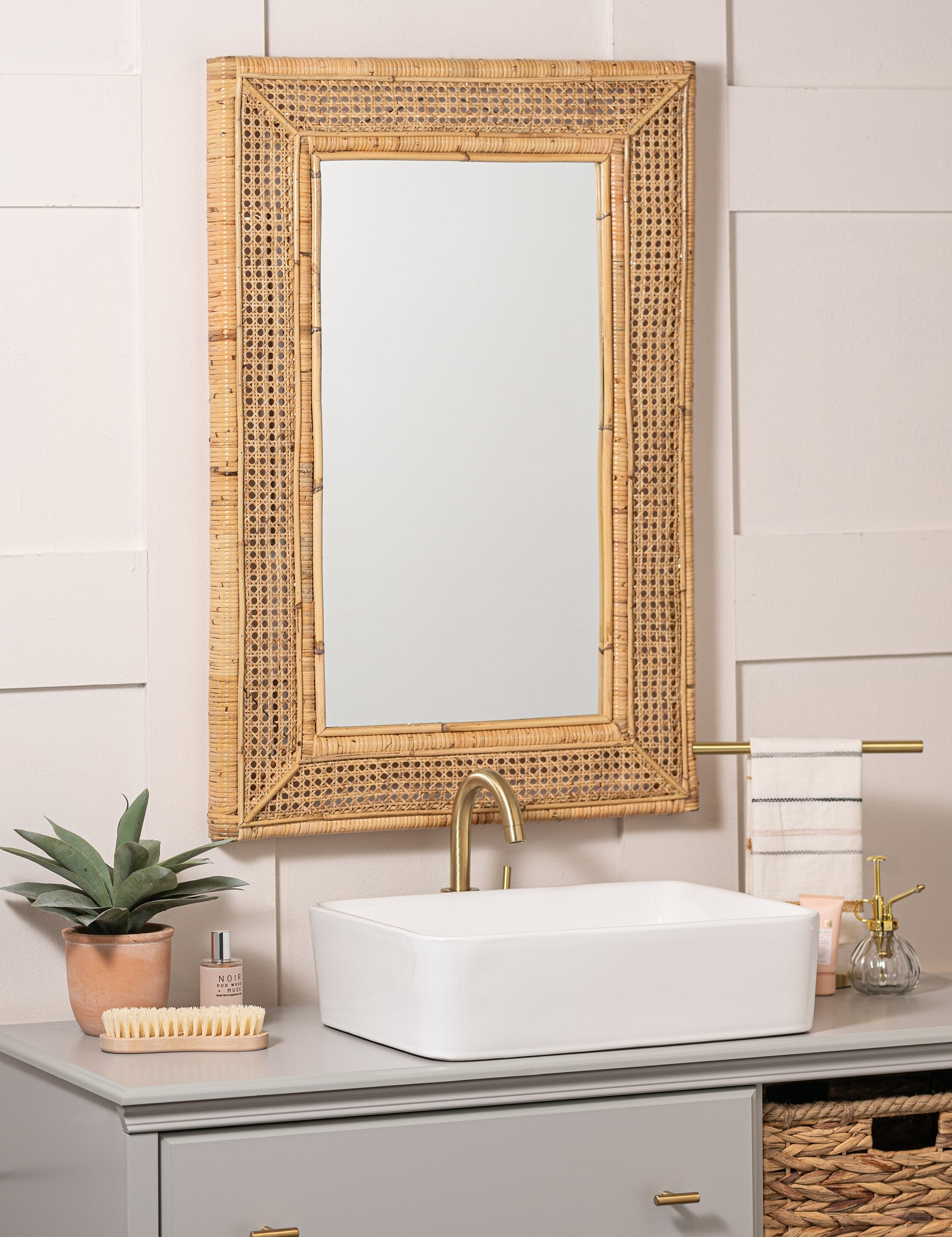 Therese Mirror