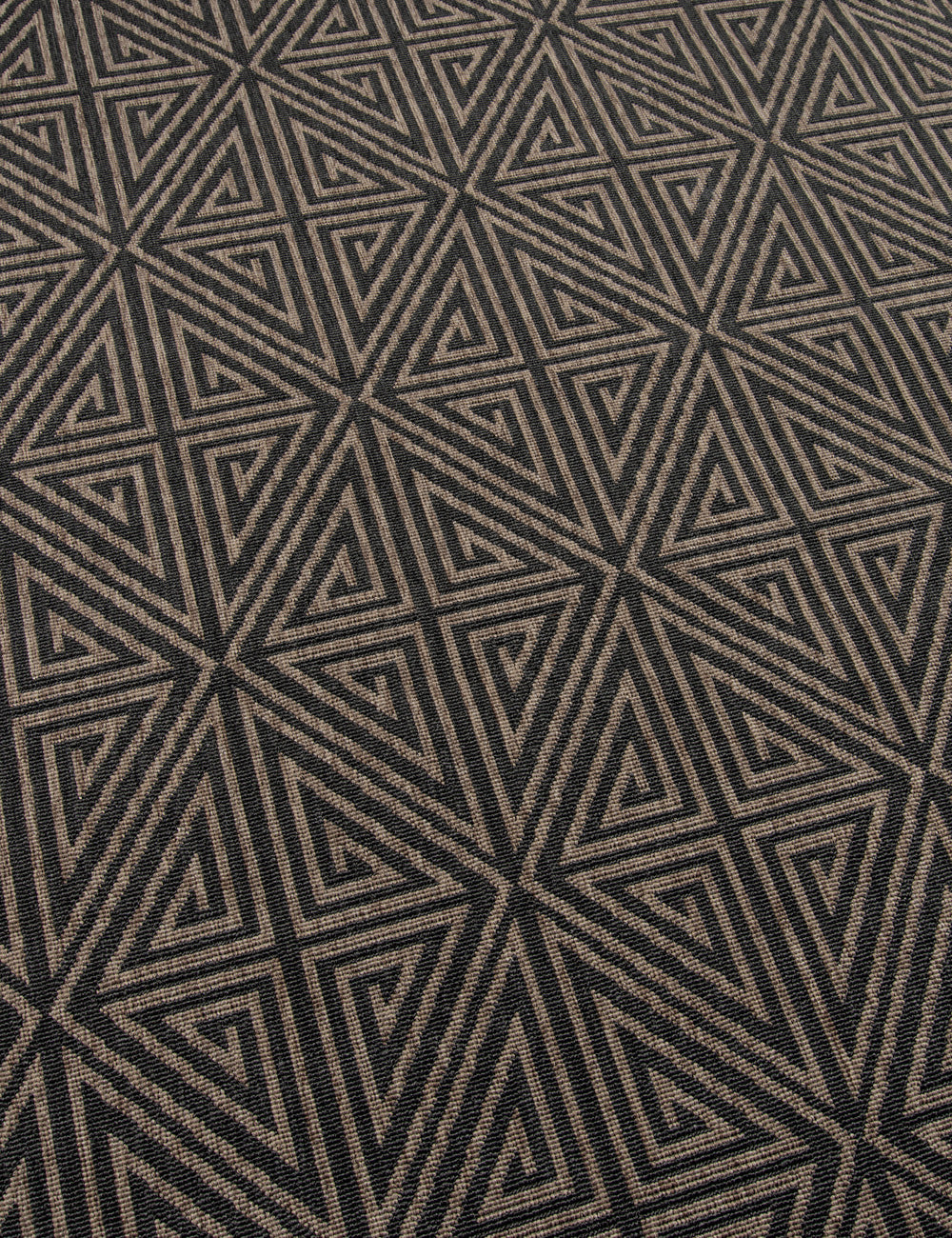 Takoda Indoor / Outdoor Rug - 2'3" x 4'6"