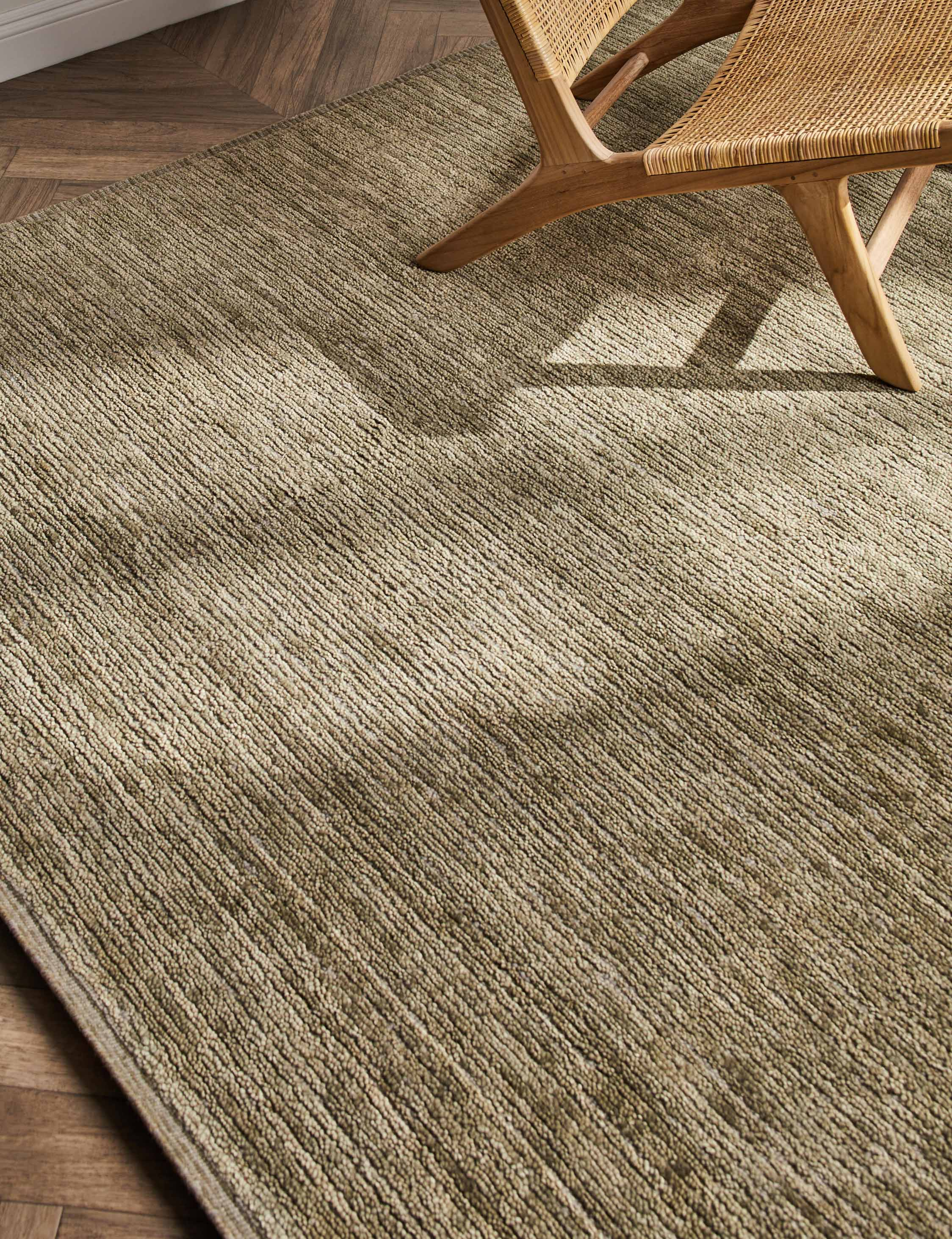 Susie Hand-Knotted Wool Rug - Green / 8' x 10'