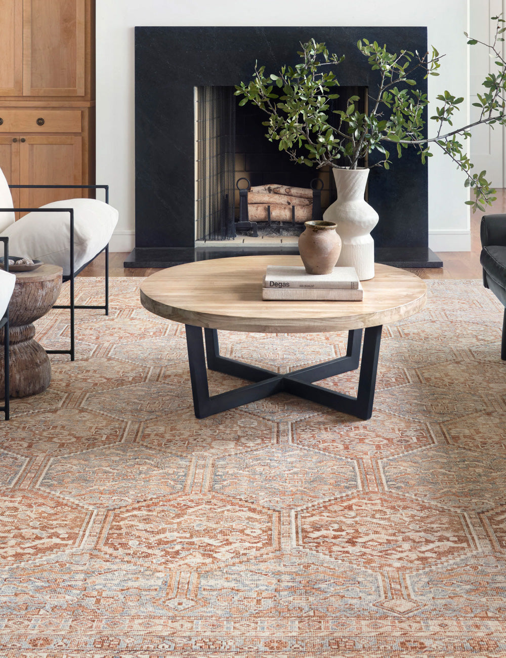 Jules Rug by Chris Loves Julia x Loloi - Tangerine and Mist / 2' x 5'