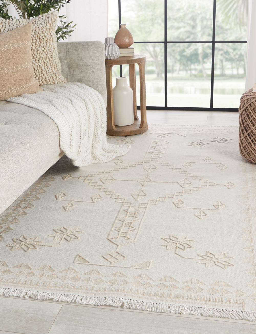 Govea Indoor / Outdoor Rug - 5' x 8'