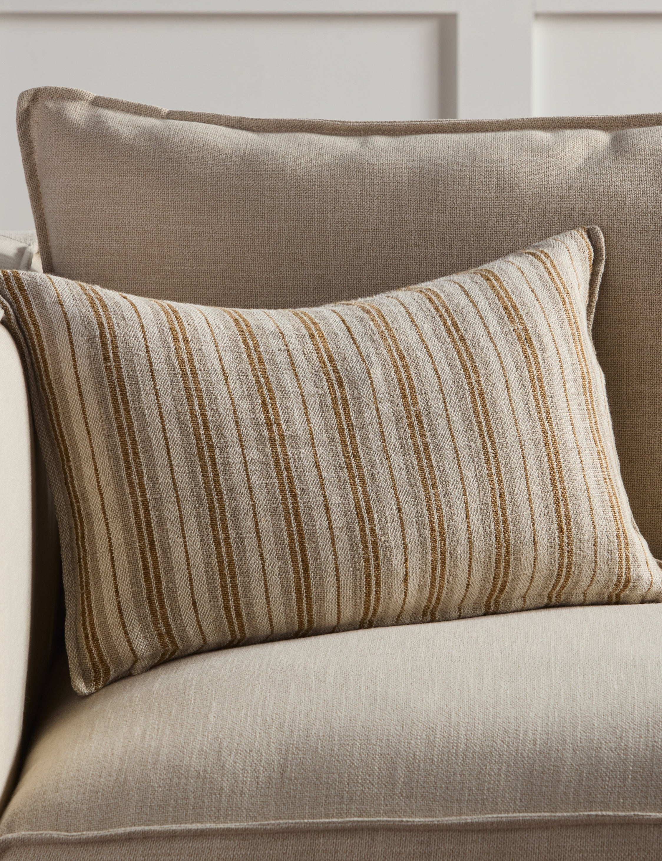 Baptiste Linen Pillow - Cream and Gold / Lumbar / Polyester