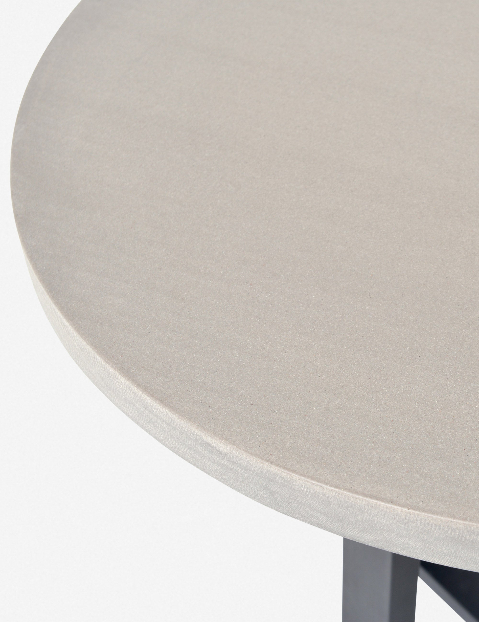 Hollis Indoor / Outdoor Round Dining Table - Gray / 32"
