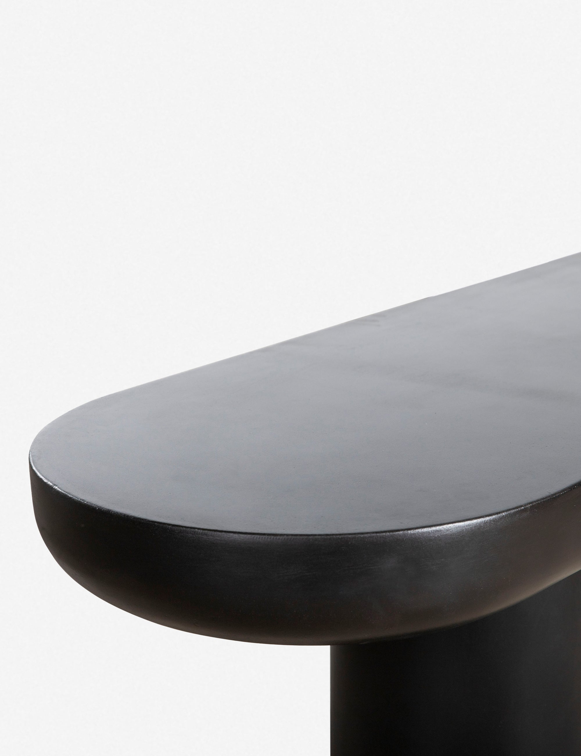 Peagan Indoor / Outdoor Bench