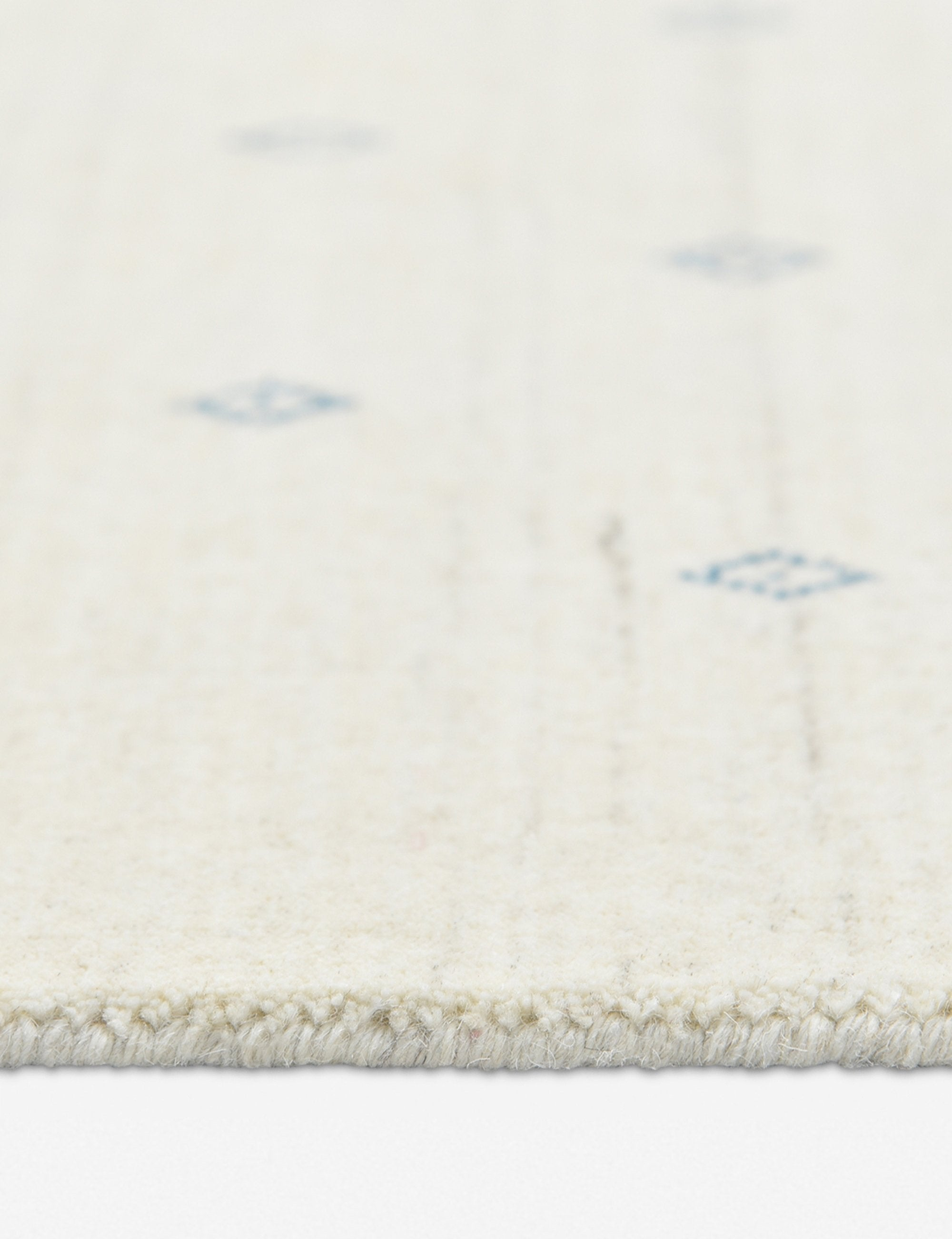Cyrena Hand-Loomed Wool Rug - Ivory / 9' x 12'