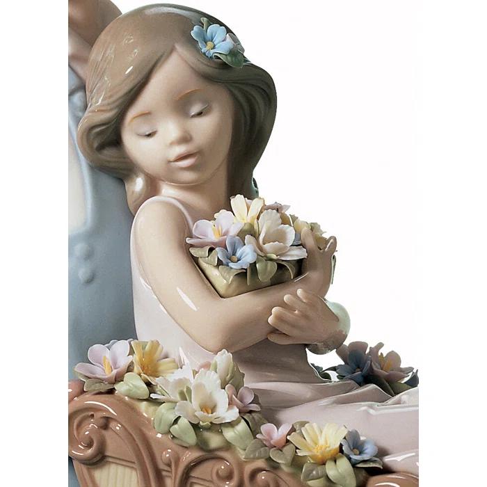 Lladro The Prettiest of All Couple Figurine