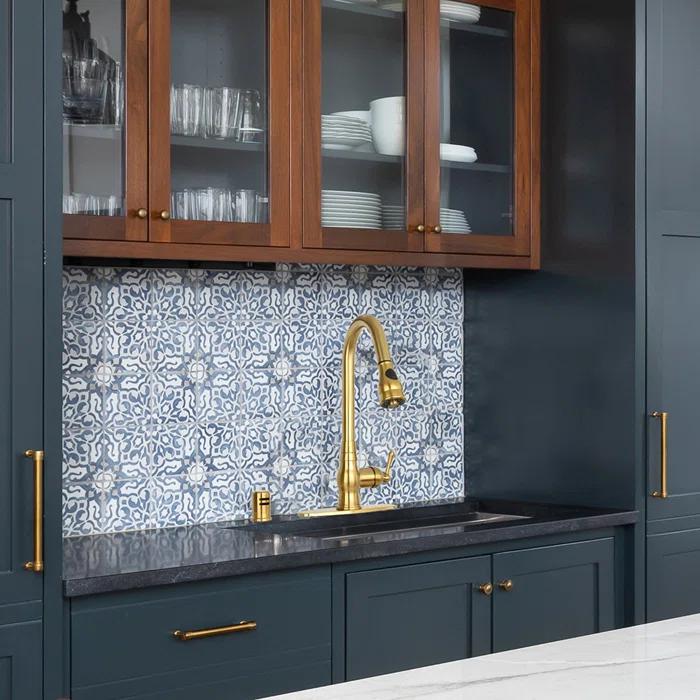 Pull Down Kitchen Faucet Single Handle Sink Faucet With Deck Plate