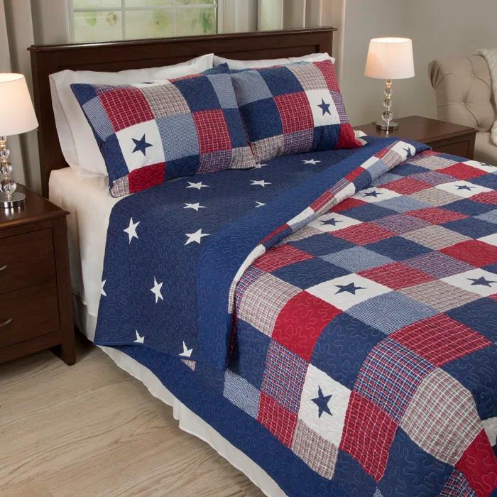 Lavish Home Caroline Quilt Set - Microfiber Americana Stars and Plaid Patchwork Bedding with 2 Pillow Shams
