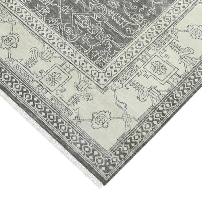 Nuit Arabe Wool Geometric Area Rug in Silver