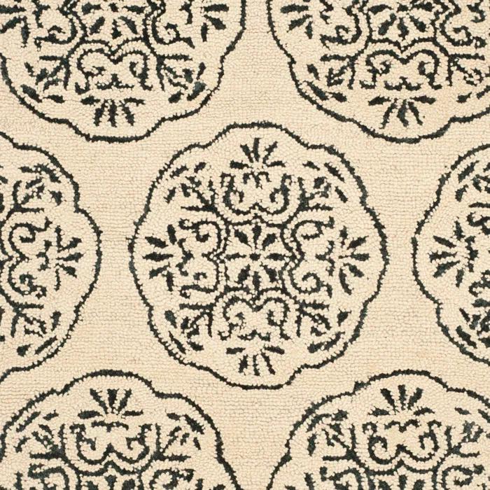 Safavieh Bella Hand Tufted Wool Damask Rug