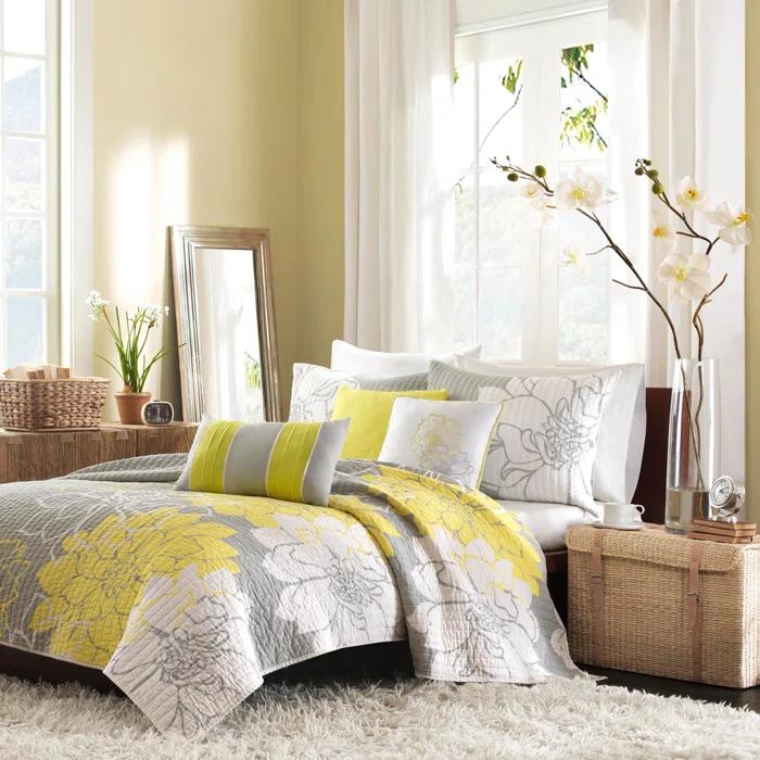 Madison Park Lola Floral 6 Piece Reversible Cotton Quilt Set
