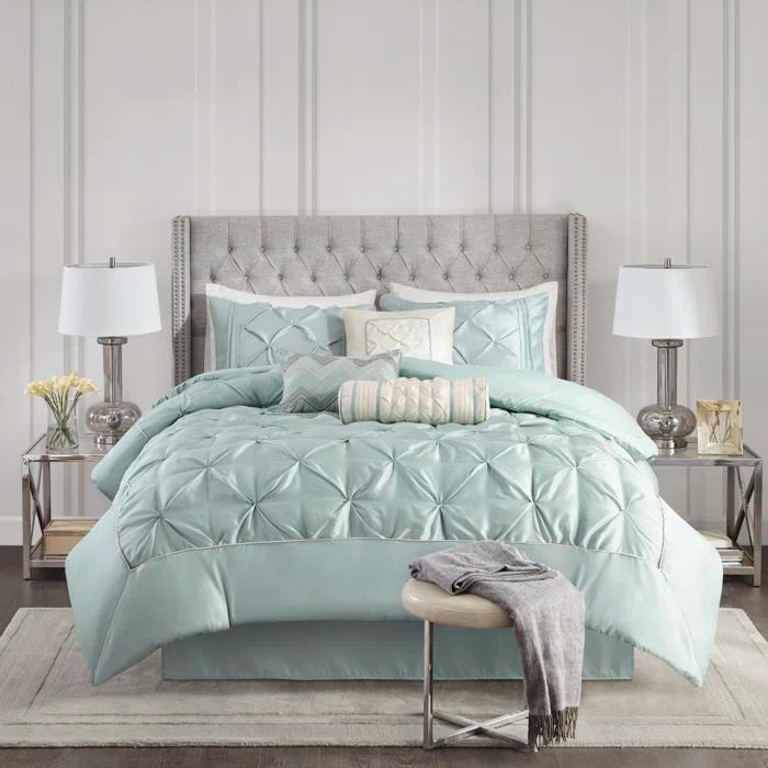 Madison Park Laurel 7 Piece Tufted Comforter Set