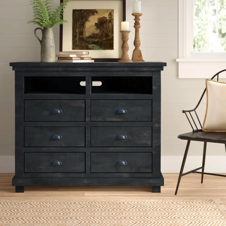 Wolferstorn 6 - Drawer Double Dresser