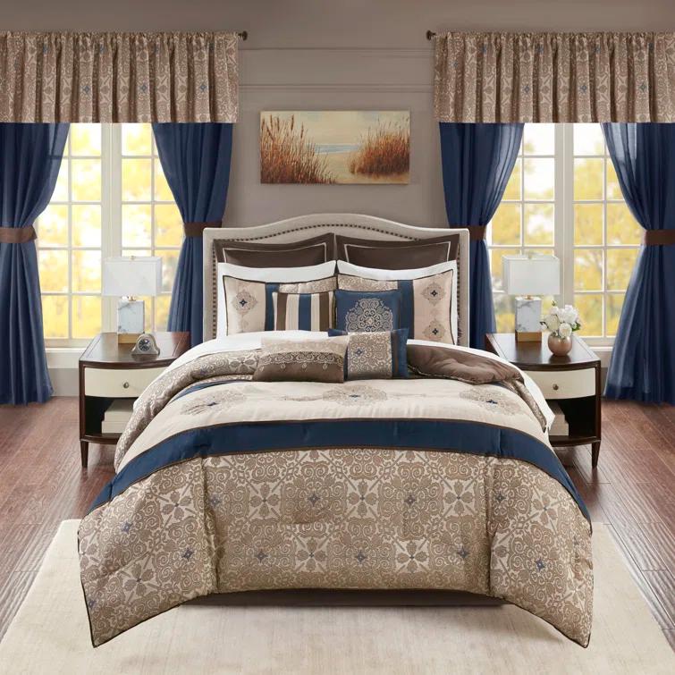 Madison Park Essentials Jacquard Traditional 24 Piece Room in a Bag